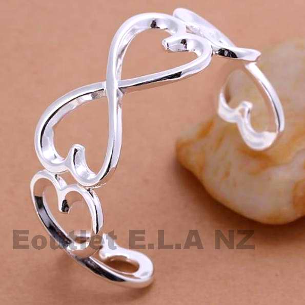 27mm WIDE INFINITE HEARTS SILVER CUFF BANGLE